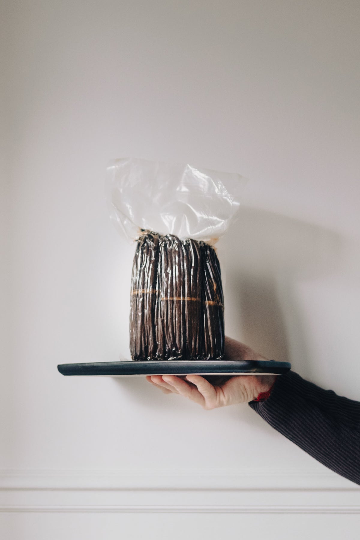 Gousse de vanille Bourbon Comptoir Manitra conditionnee sous vide pour la conservation